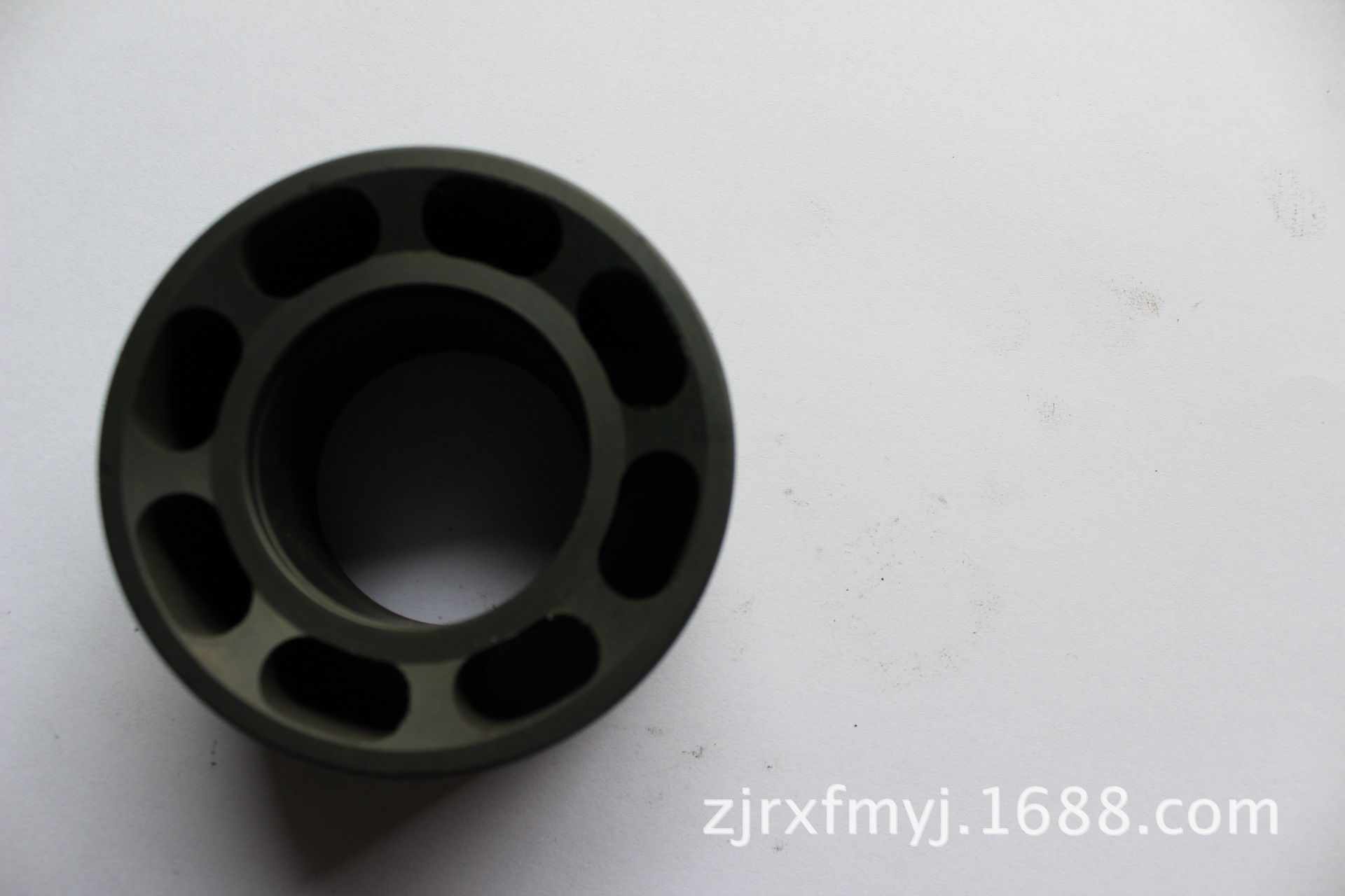 汽车发动机皮带涨紧器 铸造技术在配件制造中的关键作用